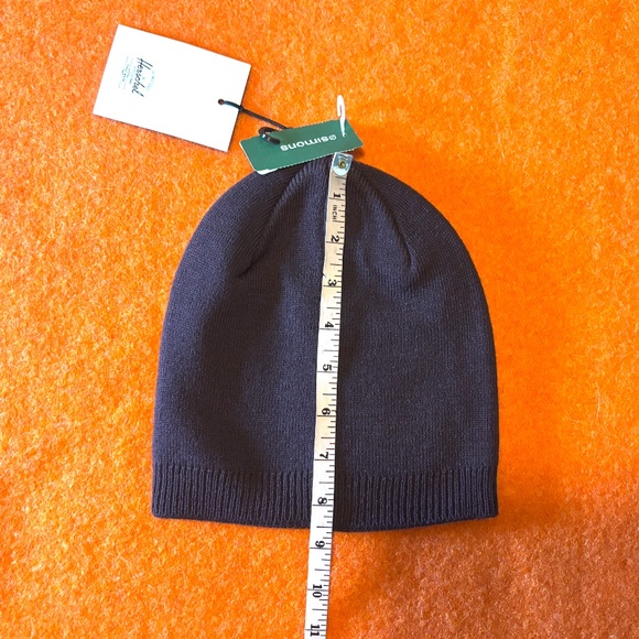 Herschel Blair unisex eggplant plum ribbed trim solid tuque hat beanie NWT - Picture 8 of 8